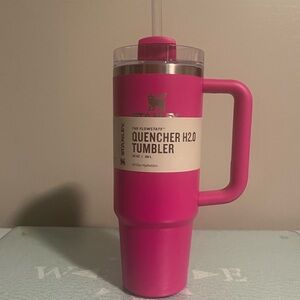 Stanley Flowstate Quencher H2.0 Tumbler Camelia 30 oz